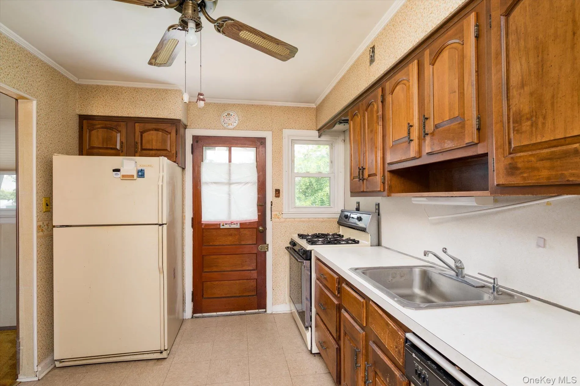 1162 Whitehall Lane, Hempstead, NY, 4 Bedrooms Bedrooms, 6 Rooms Rooms,1 BathroomBathrooms,Residential,For Rent,Whitehall,0,1024973 1162 Whitehall Lane, Hempstead, NY, 4 Bedrooms Bedrooms, 6 Rooms Rooms,1 BathroomBathrooms,Residential,For Rent,Whitehall,0,1024973