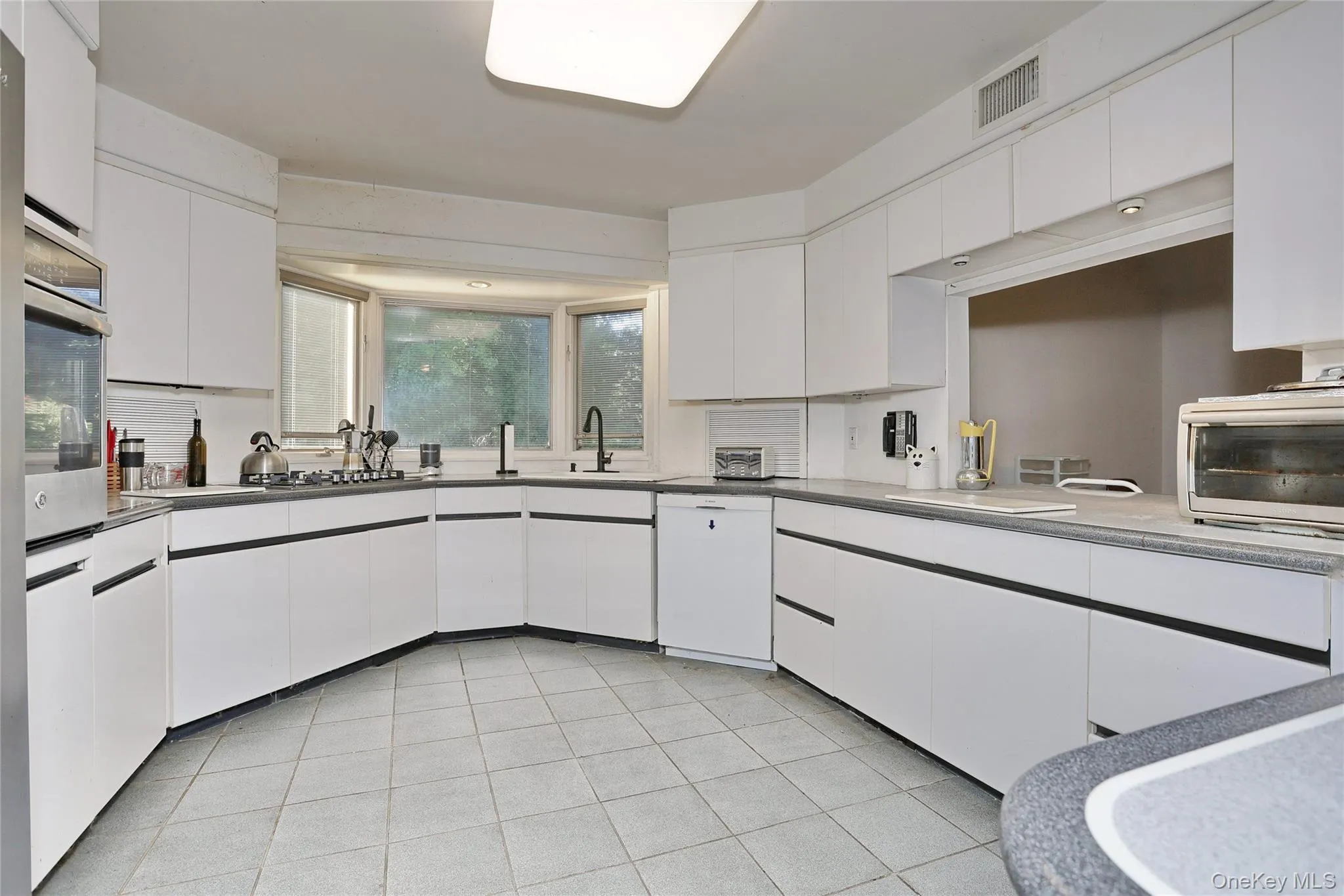 70 Buena Vista Road, Clarkstown, NY, 3 Bedrooms Bedrooms, 7 Rooms Rooms,2 BathroomsBathrooms,Residential,For Rent,Buena Vista,0,1024975 70 Buena Vista Road, Clarkstown, NY, 3 Bedrooms Bedrooms, 7 Rooms Rooms,2 BathroomsBathrooms,Residential,For Rent,Buena Vista,0,1024975