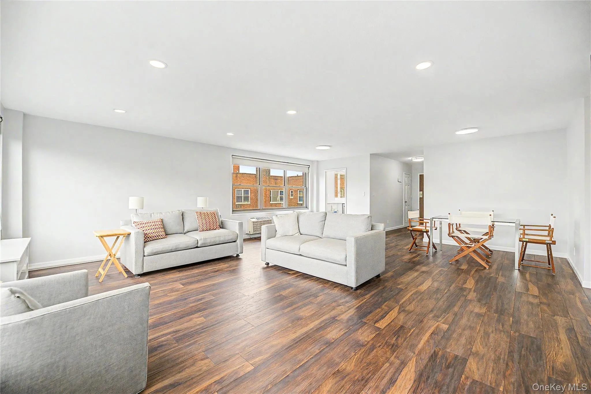 56 Doyer Avenue, White Plains, NY, 2 Bedrooms Bedrooms, 5 Rooms Rooms,2 BathroomsBathrooms,Residential,For Rent,Doyer,0,1024976 56 Doyer Avenue, White Plains, NY, 2 Bedrooms Bedrooms, 5 Rooms Rooms,2 BathroomsBathrooms,Residential,For Rent,Doyer,0,1024976