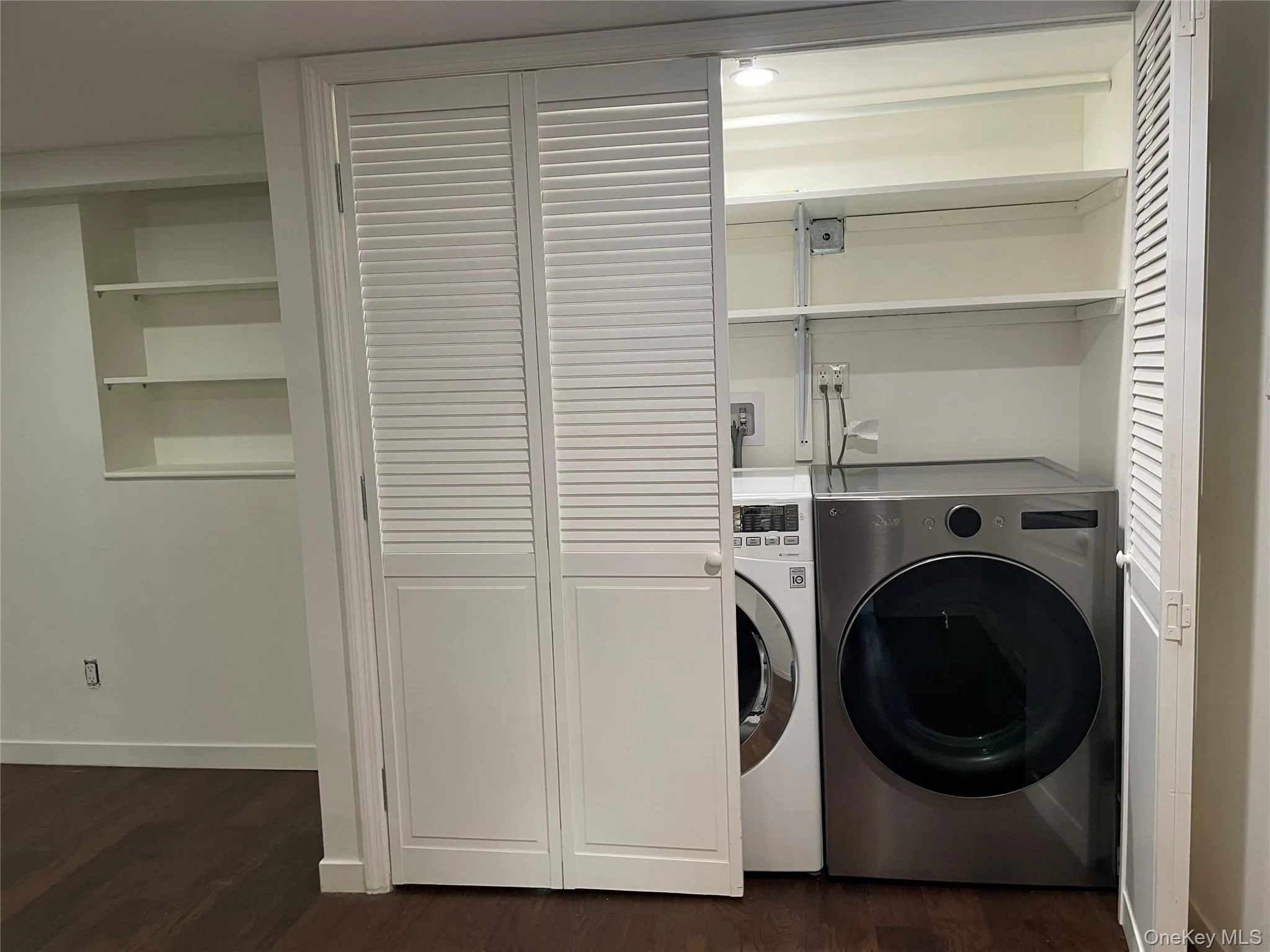 6 Preston Court, Glen Cove, NY, 3 Bedrooms Bedrooms, 7 Rooms Rooms,2 BathroomsBathrooms,Residential,For Rent,Preston,0,1024979 6 Preston Court, Glen Cove, NY, 3 Bedrooms Bedrooms, 7 Rooms Rooms,2 BathroomsBathrooms,Residential,For Rent,Preston,0,1024979