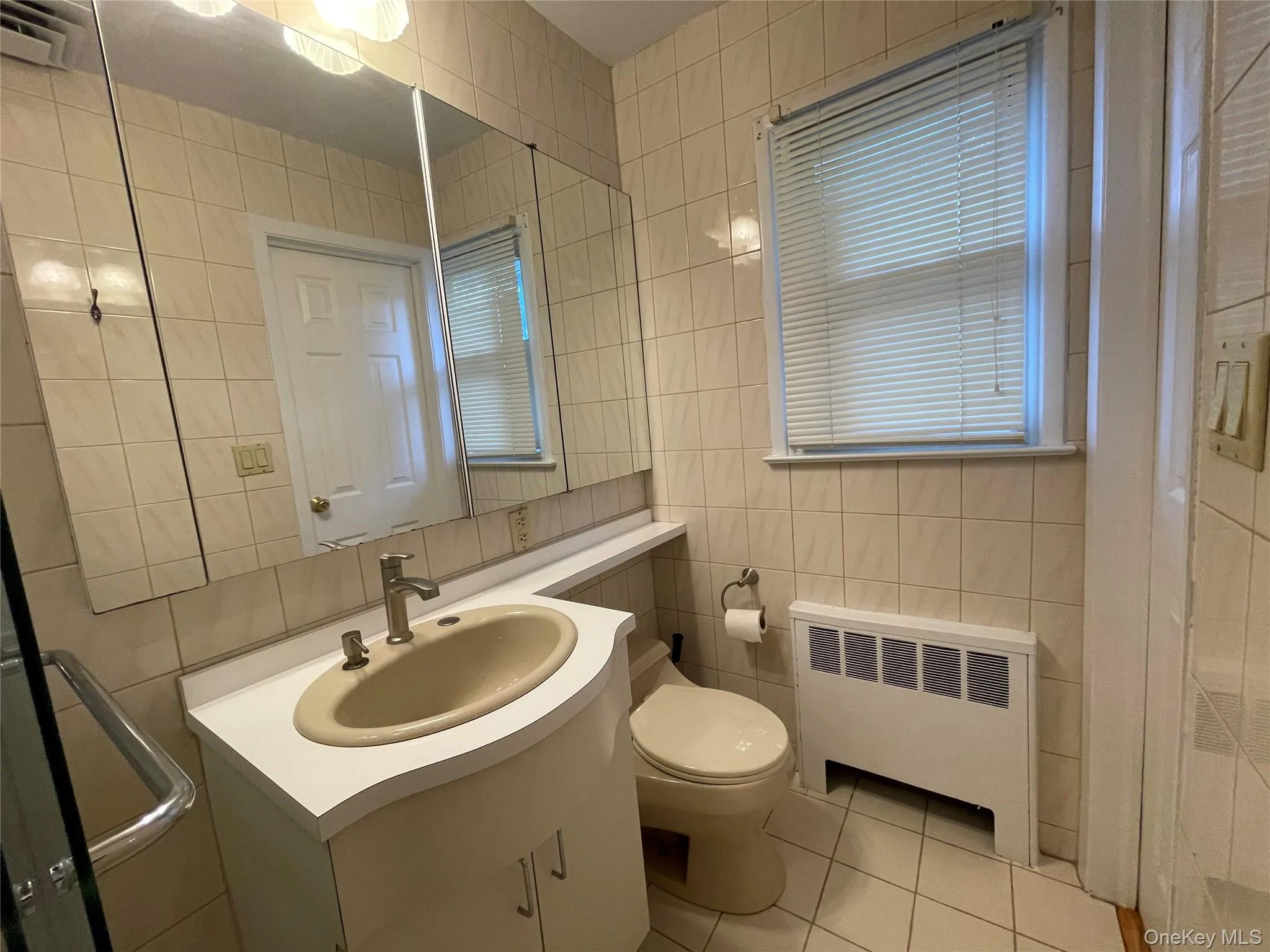 6 Preston Court, Glen Cove, NY, 3 Bedrooms Bedrooms, 7 Rooms Rooms,2 BathroomsBathrooms,Residential,For Rent,Preston,0,1024979 6 Preston Court, Glen Cove, NY, 3 Bedrooms Bedrooms, 7 Rooms Rooms,2 BathroomsBathrooms,Residential,For Rent,Preston,0,1024979