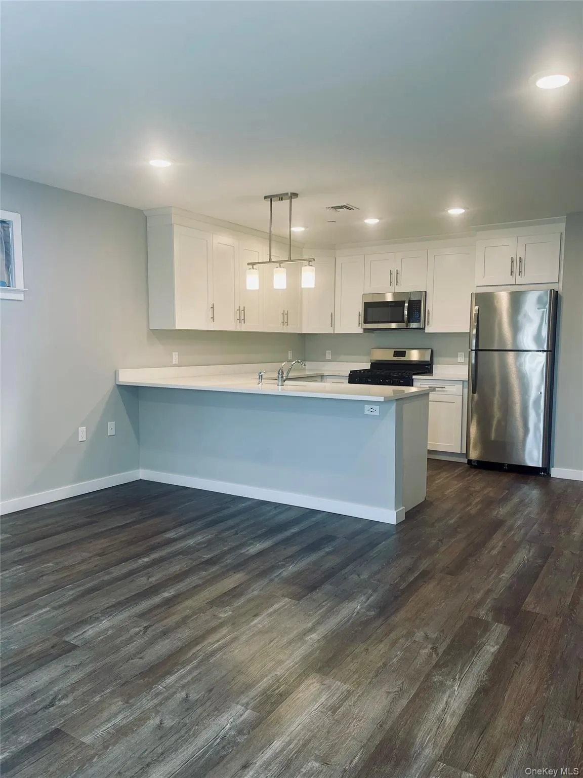 221 Eastview Drive, Islip, NY, 2 Bedrooms Bedrooms, 4 Rooms Rooms,2 BathroomsBathrooms,Residential Lease,For Rent,Eastview,0,1024981 221 Eastview Drive, Islip, NY, 2 Bedrooms Bedrooms, 4 Rooms Rooms,2 BathroomsBathrooms,Residential Lease,For Rent,Eastview,0,1024981