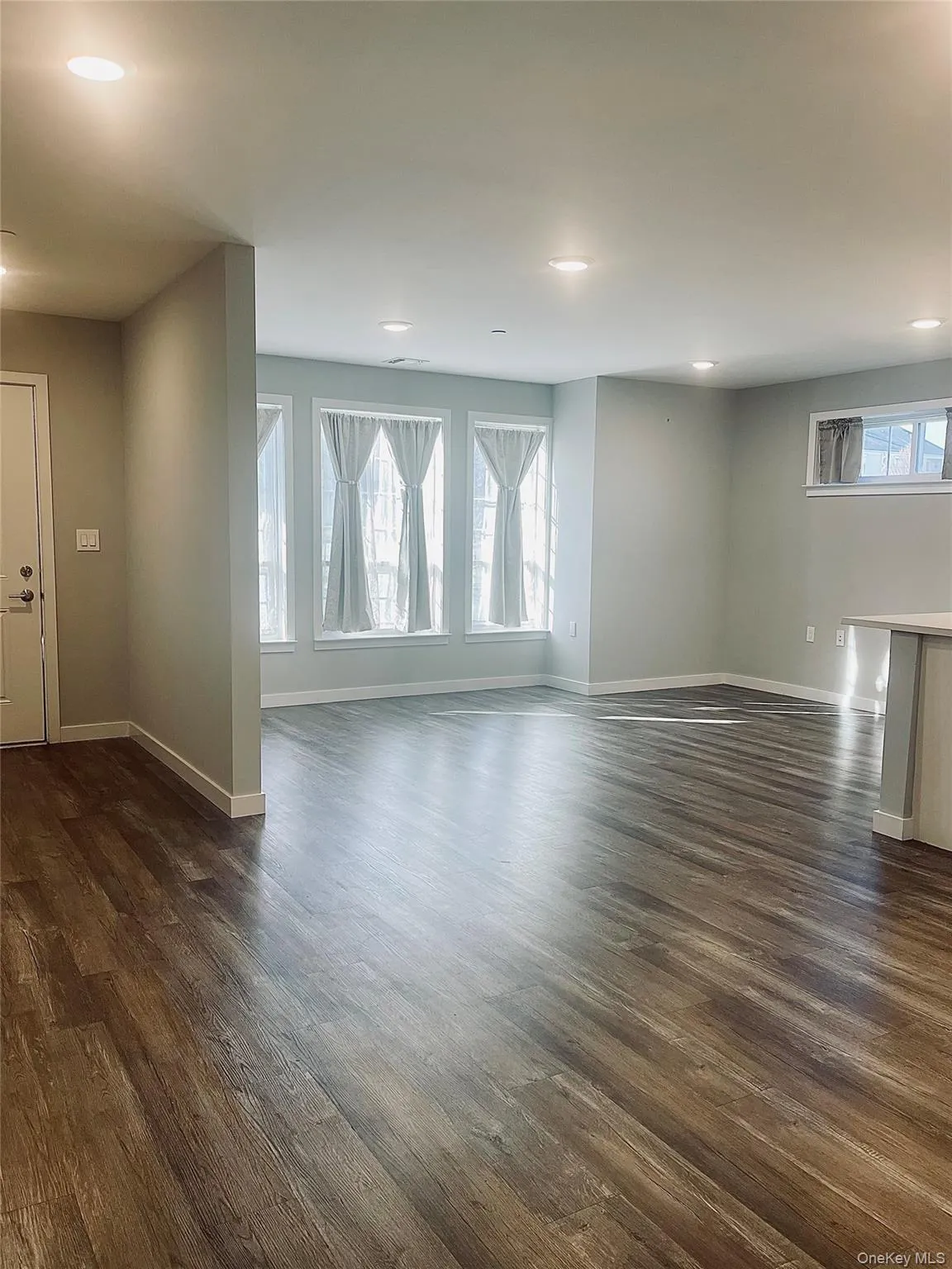221 Eastview Drive, Islip, NY, 2 Bedrooms Bedrooms, 4 Rooms Rooms,2 BathroomsBathrooms,Residential Lease,For Rent,Eastview,0,1024981 221 Eastview Drive, Islip, NY, 2 Bedrooms Bedrooms, 4 Rooms Rooms,2 BathroomsBathrooms,Residential Lease,For Rent,Eastview,0,1024981