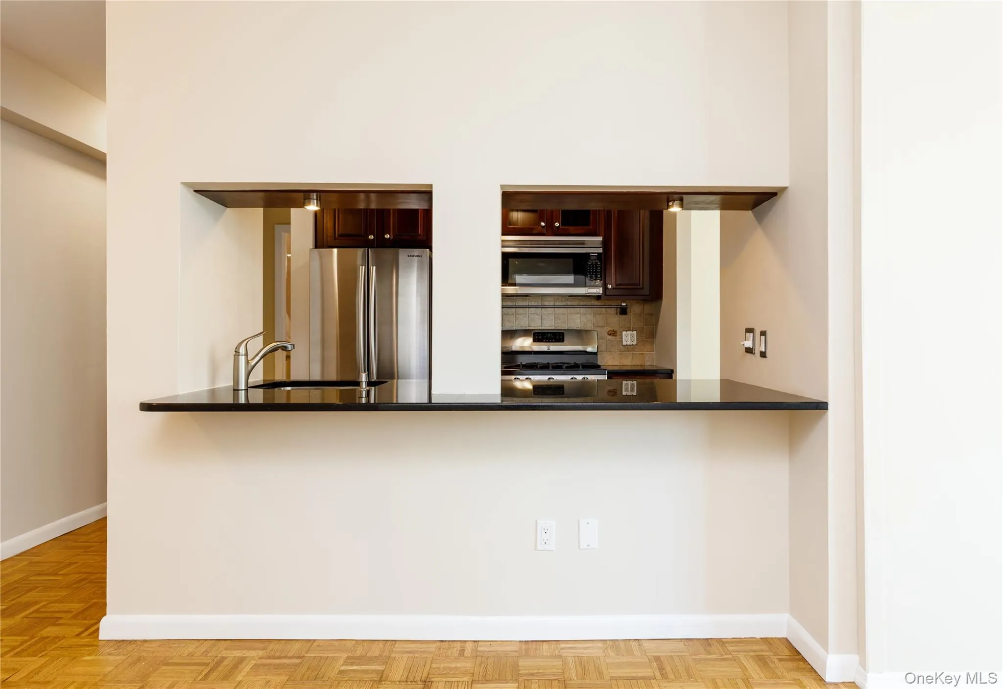 4-74 48Th Avenue, New York, NY, 1 Bedroom Bedrooms, 4 Rooms Rooms,1 BathroomBathrooms,Residential Lease,For Rent,48Th,0,1024982 4-74 48Th Avenue, New York, NY, 1 Bedroom Bedrooms, 4 Rooms Rooms,1 BathroomBathrooms,Residential Lease,For Rent,48Th,0,1024982
