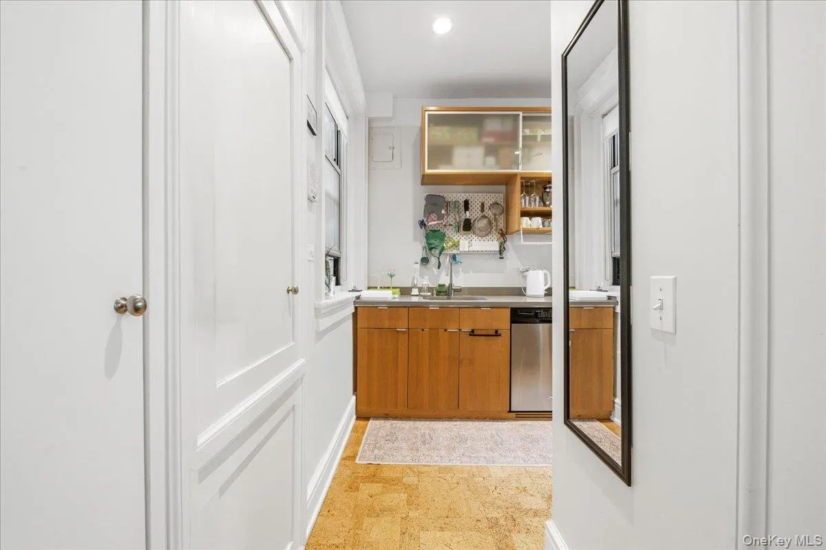 37-28 80th Street, New York, NY, 2 Bedrooms Bedrooms, 5 Rooms Rooms,1 BathroomBathrooms,Residential,For Rent,80th,0,1024983 37-28 80th Street, New York, NY, 2 Bedrooms Bedrooms, 5 Rooms Rooms,1 BathroomBathrooms,Residential,For Rent,80th,0,1024983