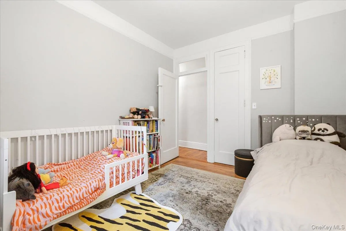 37-28 80th Street, New York, NY, 2 Bedrooms Bedrooms, 5 Rooms Rooms,1 BathroomBathrooms,Residential,For Rent,80th,0,1024983 37-28 80th Street, New York, NY, 2 Bedrooms Bedrooms, 5 Rooms Rooms,1 BathroomBathrooms,Residential,For Rent,80th,0,1024983