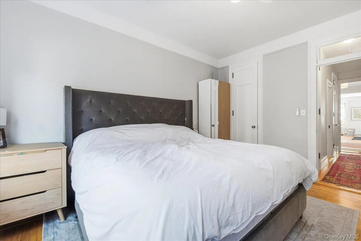 37-28 80th Street, New York, NY, 2 Bedrooms Bedrooms, 5 Rooms Rooms,1 BathroomBathrooms,Residential,For Rent,80th,0,1024983 37-28 80th Street, New York, NY, 2 Bedrooms Bedrooms, 5 Rooms Rooms,1 BathroomBathrooms,Residential,For Rent,80th,0,1024983