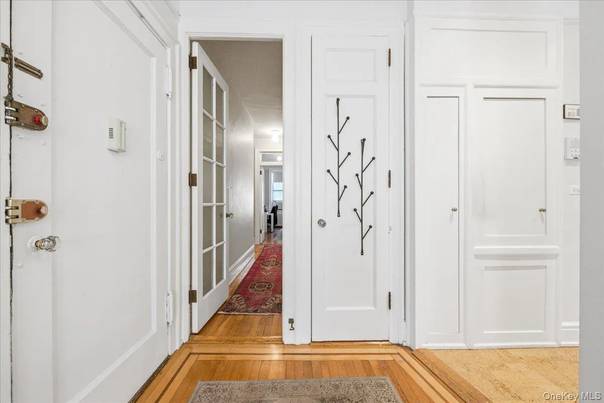 37-28 80th Street, New York, NY, 2 Bedrooms Bedrooms, 5 Rooms Rooms,1 BathroomBathrooms,Residential,For Rent,80th,0,1024983 37-28 80th Street, New York, NY, 2 Bedrooms Bedrooms, 5 Rooms Rooms,1 BathroomBathrooms,Residential,For Rent,80th,0,1024983