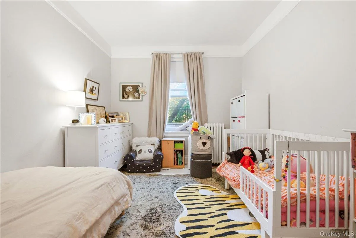 37-28 80th Street, New York, NY, 2 Bedrooms Bedrooms, 5 Rooms Rooms,1 BathroomBathrooms,Residential,For Rent,80th,0,1024983 37-28 80th Street, New York, NY, 2 Bedrooms Bedrooms, 5 Rooms Rooms,1 BathroomBathrooms,Residential,For Rent,80th,0,1024983
