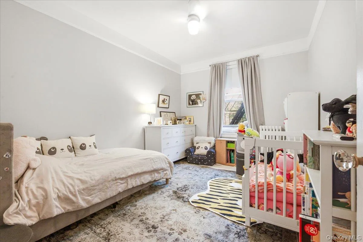 37-28 80th Street, New York, NY, 2 Bedrooms Bedrooms, 5 Rooms Rooms,1 BathroomBathrooms,Residential,For Rent,80th,0,1024983 37-28 80th Street, New York, NY, 2 Bedrooms Bedrooms, 5 Rooms Rooms,1 BathroomBathrooms,Residential,For Rent,80th,0,1024983