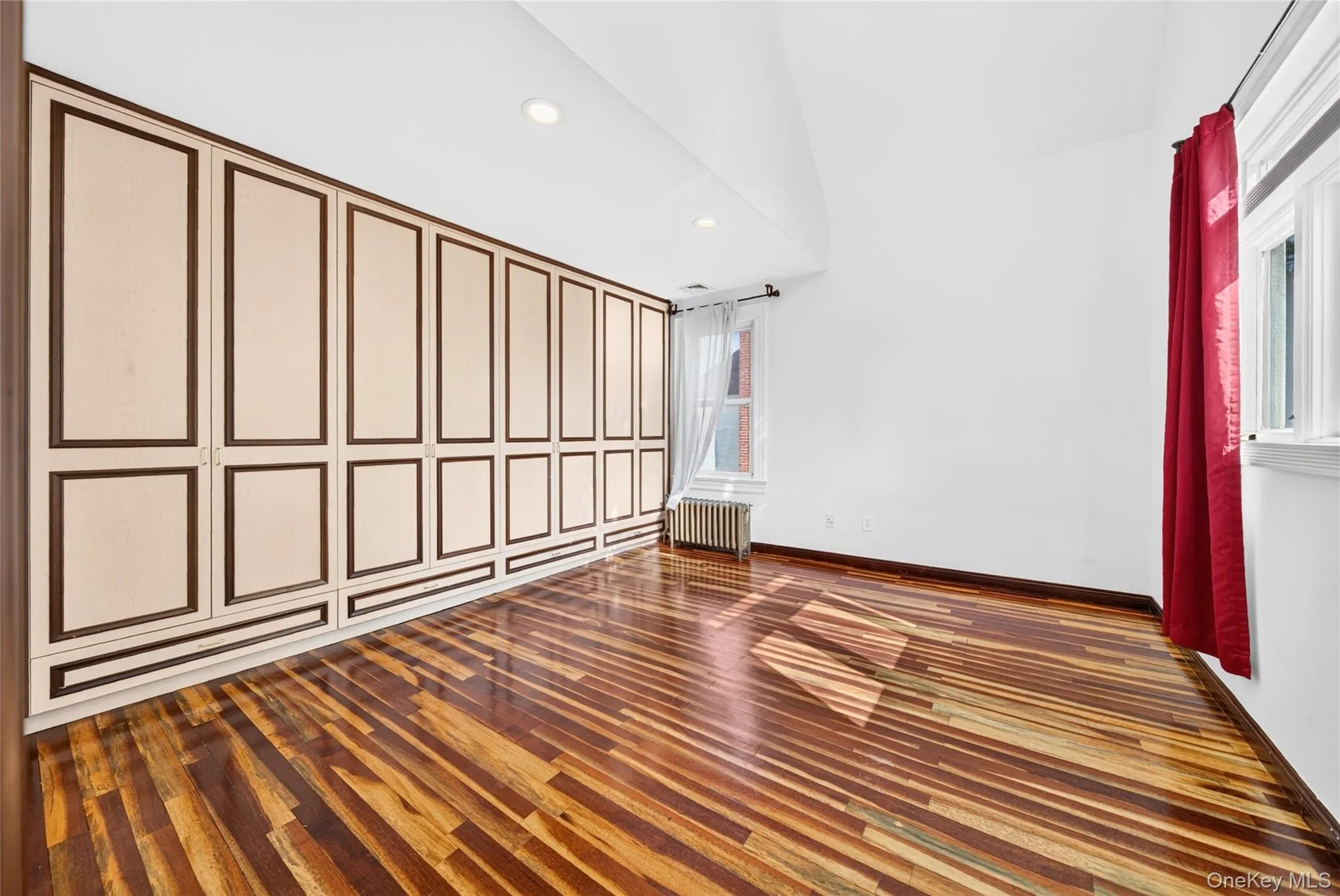 8433 Wareham Place, New York, NY, 5 Bedrooms Bedrooms, 12 Rooms Rooms,2 BathroomsBathrooms,Residential,For Rent,Wareham,0,1024985 8433 Wareham Place, New York, NY, 5 Bedrooms Bedrooms, 12 Rooms Rooms,2 BathroomsBathrooms,Residential,For Rent,Wareham,0,1024985