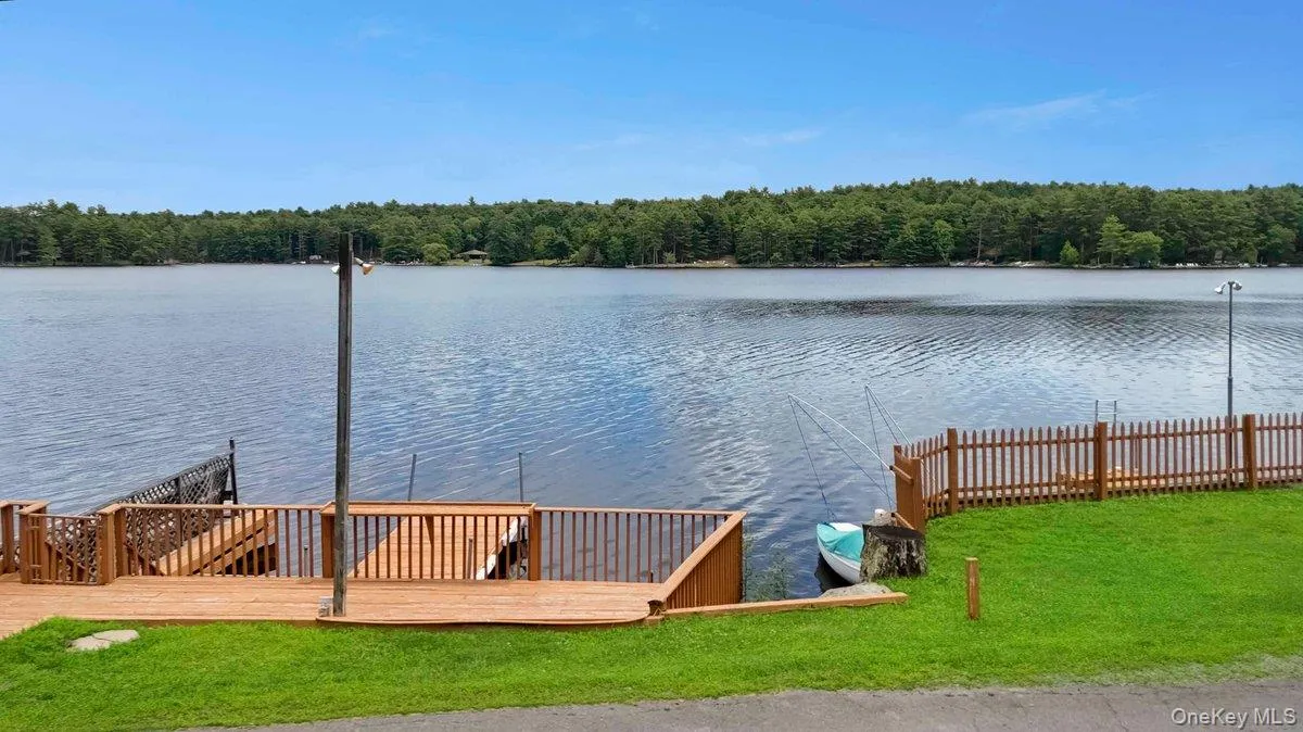111 Mohican Trail, Lumberland, NY, 3 Bedrooms Bedrooms, 7 Rooms Rooms,2 BathroomsBathrooms,Residential,For Rent,Mohican,0,1024987 111 Mohican Trail, Lumberland, NY, 3 Bedrooms Bedrooms, 7 Rooms Rooms,2 BathroomsBathrooms,Residential,For Rent,Mohican,0,1024987