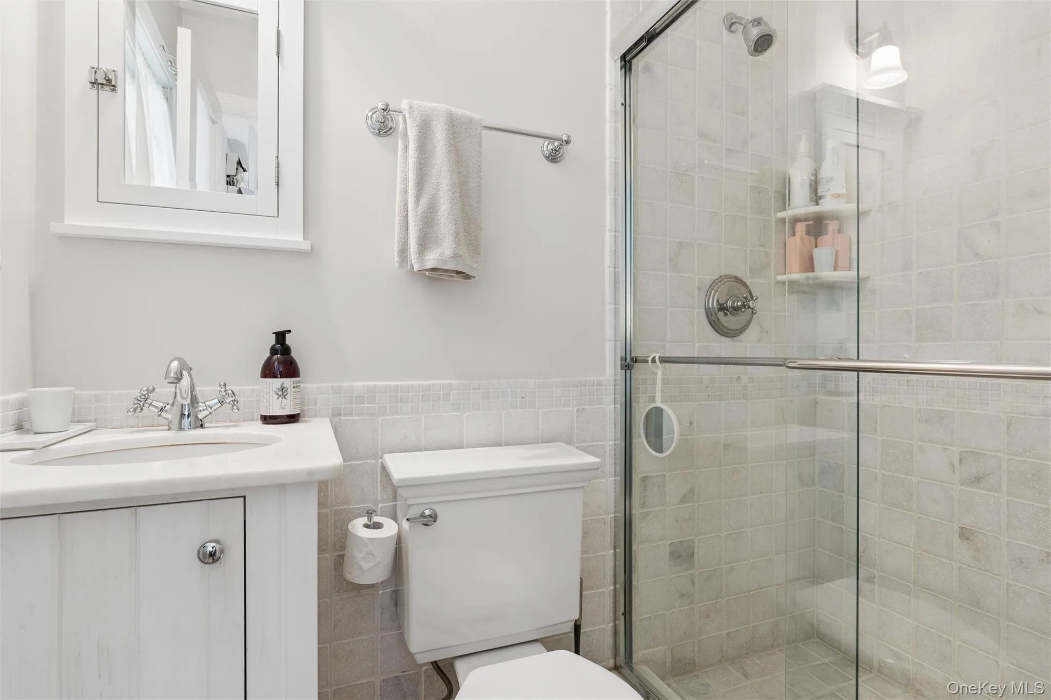 570 Hippodrome Drive, Southold, NY, 3 Bedrooms Bedrooms, 8 Rooms Rooms,2 BathroomsBathrooms,Residential Lease,For Rent,Hippodrome,0,1024990 570 Hippodrome Drive, Southold, NY, 3 Bedrooms Bedrooms, 8 Rooms Rooms,2 BathroomsBathrooms,Residential Lease,For Rent,Hippodrome,0,1024990