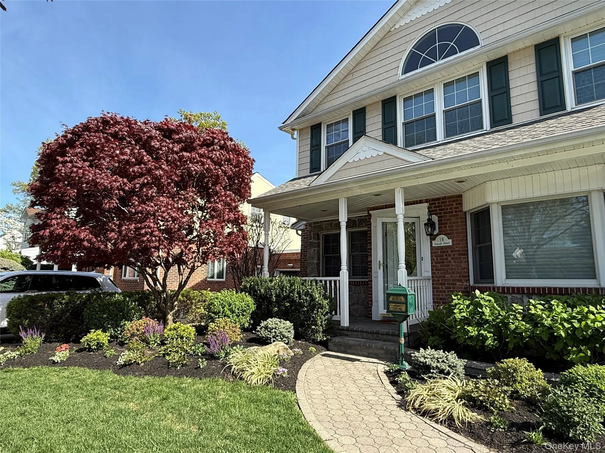 16 Ashland Avenue, North Hempstead, NY, 4 Bedrooms Bedrooms, 11 Rooms Rooms,4 BathroomsBathrooms,Residential,For Rent,Ashland,0,1024991 16 Ashland Avenue, North Hempstead, NY, 4 Bedrooms Bedrooms, 11 Rooms Rooms,4 BathroomsBathrooms,Residential,For Rent,Ashland,0,1024991