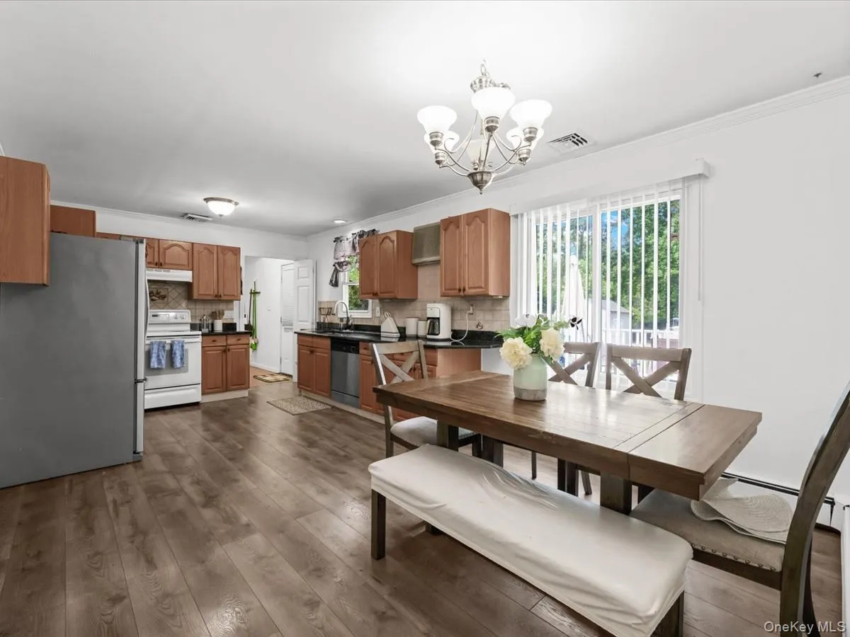 269 Carleton Drive, Brookhaven, NY, 3 Bedrooms Bedrooms, 5 Rooms Rooms,2 BathroomsBathrooms,Residential,For Rent,Carleton,0,1024992 269 Carleton Drive, Brookhaven, NY, 3 Bedrooms Bedrooms, 5 Rooms Rooms,2 BathroomsBathrooms,Residential,For Rent,Carleton,0,1024992