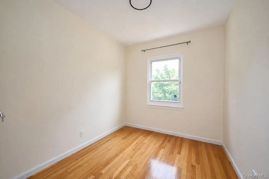 15-48 150th Place, New York, NY, 3 Bedrooms Bedrooms, 10 Rooms Rooms,2 BathroomsBathrooms,Residential,For Rent,150th,0,1024993 15-48 150th Place, New York, NY, 3 Bedrooms Bedrooms, 10 Rooms Rooms,2 BathroomsBathrooms,Residential,For Rent,150th,0,1024993