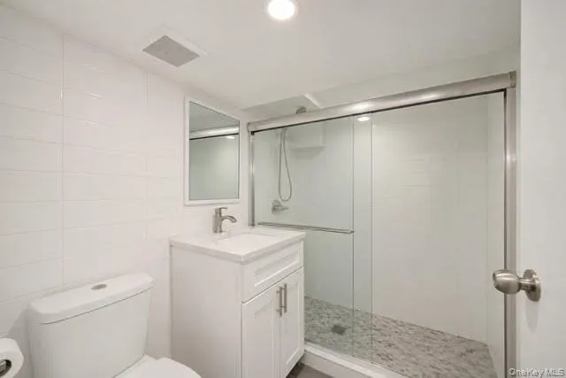 15-48 150th Place, New York, NY, 3 Bedrooms Bedrooms, 10 Rooms Rooms,2 BathroomsBathrooms,Residential,For Rent,150th,0,1024993 15-48 150th Place, New York, NY, 3 Bedrooms Bedrooms, 10 Rooms Rooms,2 BathroomsBathrooms,Residential,For Rent,150th,0,1024993