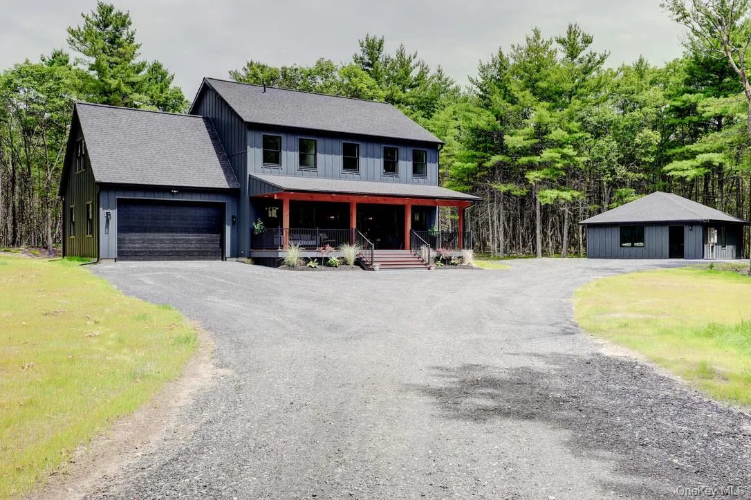 26 Victoria Lane, Rochester, NY, 4 Bedrooms Bedrooms, 12 Rooms Rooms,2 BathroomsBathrooms,Residential,For Rent,Victoria,0,1024995 26 Victoria Lane, Rochester, NY, 4 Bedrooms Bedrooms, 12 Rooms Rooms,2 BathroomsBathrooms,Residential,For Rent,Victoria,0,1024995