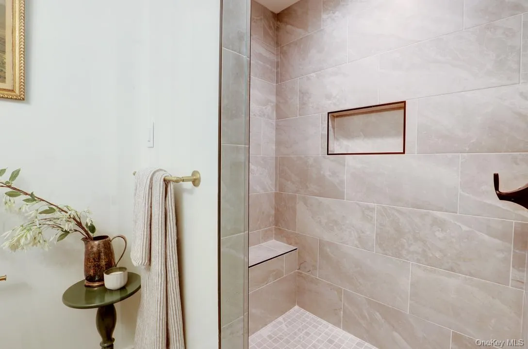26 Victoria Lane, Rochester, NY, 4 Bedrooms Bedrooms, 12 Rooms Rooms,2 BathroomsBathrooms,Residential,For Rent,Victoria,0,1024995 26 Victoria Lane, Rochester, NY, 4 Bedrooms Bedrooms, 12 Rooms Rooms,2 BathroomsBathrooms,Residential,For Rent,Victoria,0,1024995