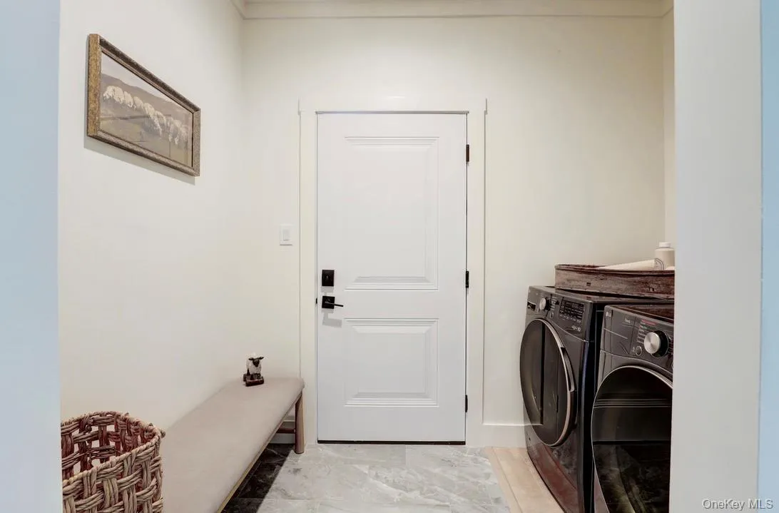 26 Victoria Lane, Rochester, NY, 4 Bedrooms Bedrooms, 12 Rooms Rooms,2 BathroomsBathrooms,Residential,For Rent,Victoria,0,1024995 26 Victoria Lane, Rochester, NY, 4 Bedrooms Bedrooms, 12 Rooms Rooms,2 BathroomsBathrooms,Residential,For Rent,Victoria,0,1024995