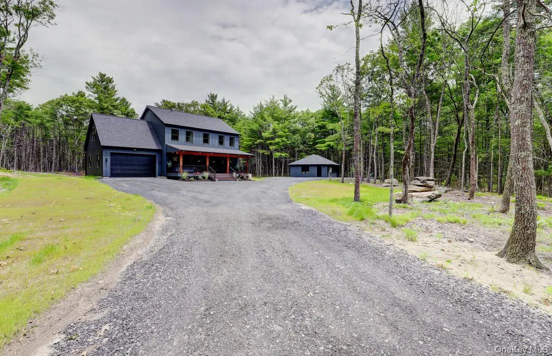 26 Victoria Lane, Rochester, NY, 4 Bedrooms Bedrooms, 12 Rooms Rooms,2 BathroomsBathrooms,Residential,For Rent,Victoria,0,1024995 26 Victoria Lane, Rochester, NY, 4 Bedrooms Bedrooms, 12 Rooms Rooms,2 BathroomsBathrooms,Residential,For Rent,Victoria,0,1024995