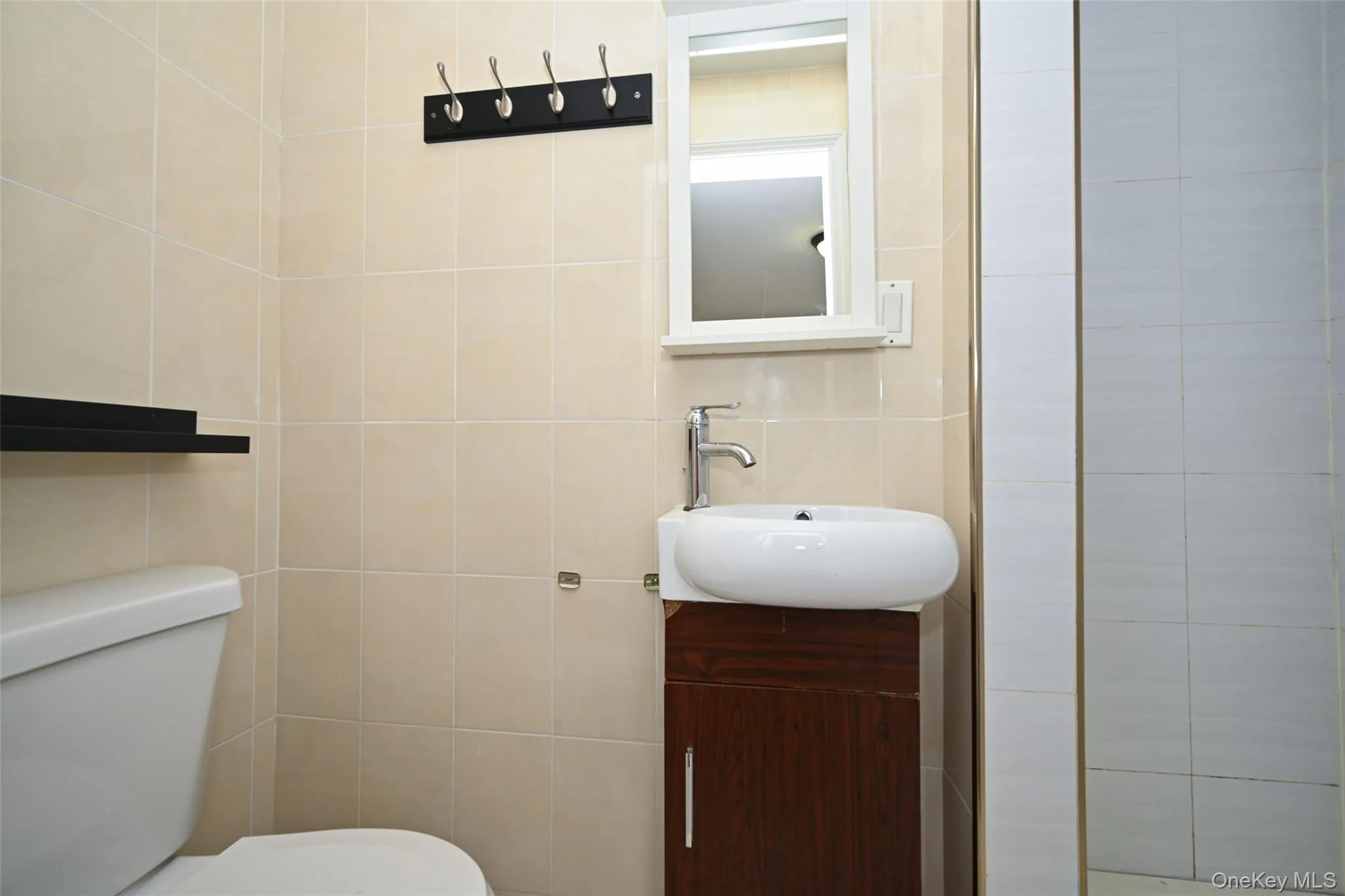 137-10 64th Road, New York, NY, 3 Bedrooms Bedrooms, 9 Rooms Rooms,2 BathroomsBathrooms,Residential,For Rent,64th,0,1024996 137-10 64th Road, New York, NY, 3 Bedrooms Bedrooms, 9 Rooms Rooms,2 BathroomsBathrooms,Residential,For Rent,64th,0,1024996