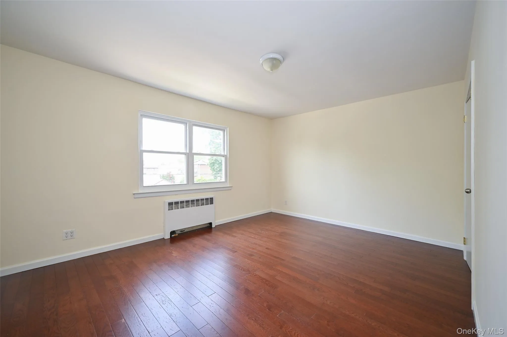 137-10 64th Road, New York, NY, 3 Bedrooms Bedrooms, 9 Rooms Rooms,2 BathroomsBathrooms,Residential,For Rent,64th,0,1024996 137-10 64th Road, New York, NY, 3 Bedrooms Bedrooms, 9 Rooms Rooms,2 BathroomsBathrooms,Residential,For Rent,64th,0,1024996