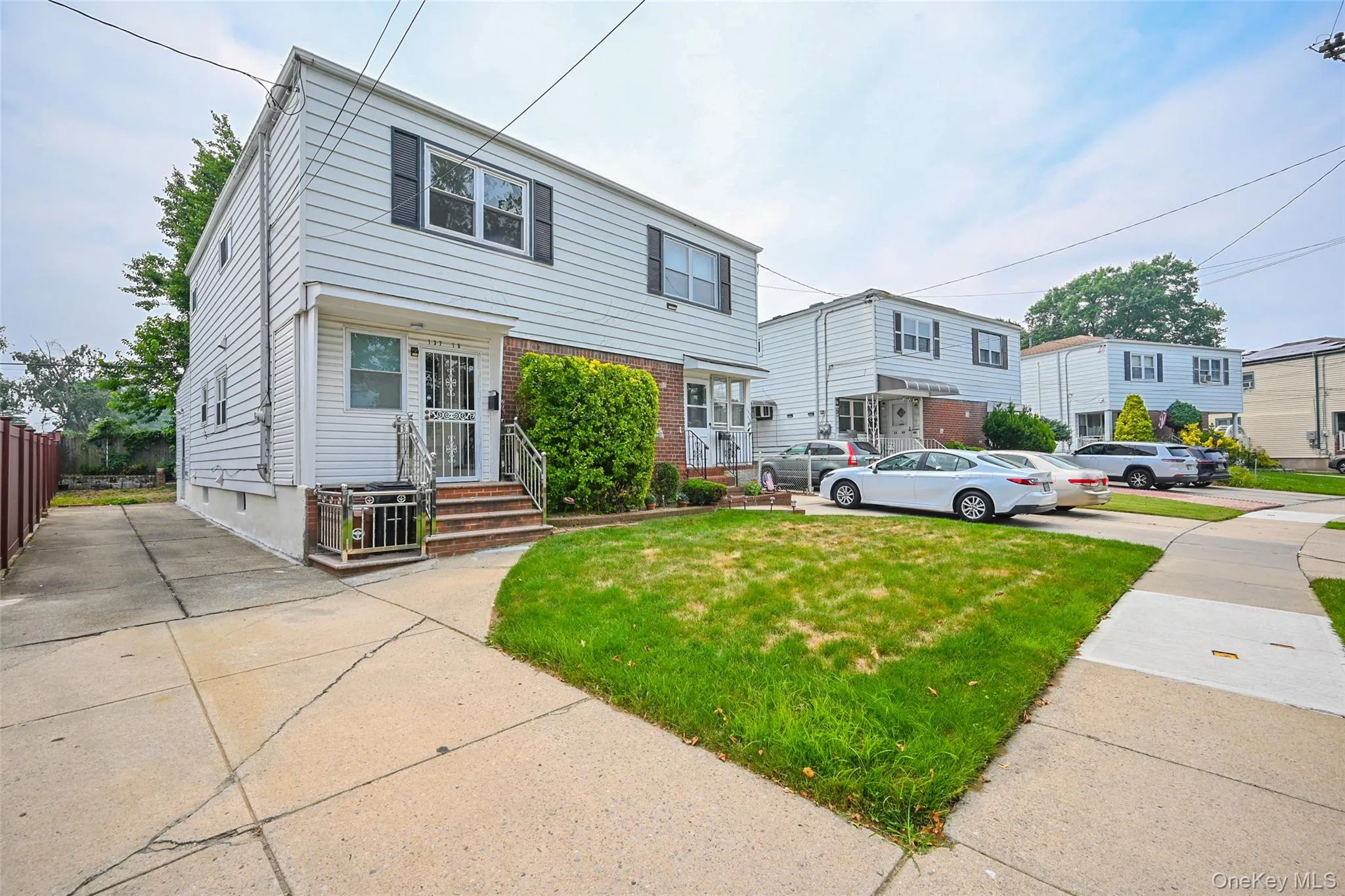 137-10 64th Road, New York, NY, 3 Bedrooms Bedrooms, 9 Rooms Rooms,2 BathroomsBathrooms,Residential,For Rent,64th,0,1024996 137-10 64th Road, New York, NY, 3 Bedrooms Bedrooms, 9 Rooms Rooms,2 BathroomsBathrooms,Residential,For Rent,64th,0,1024996