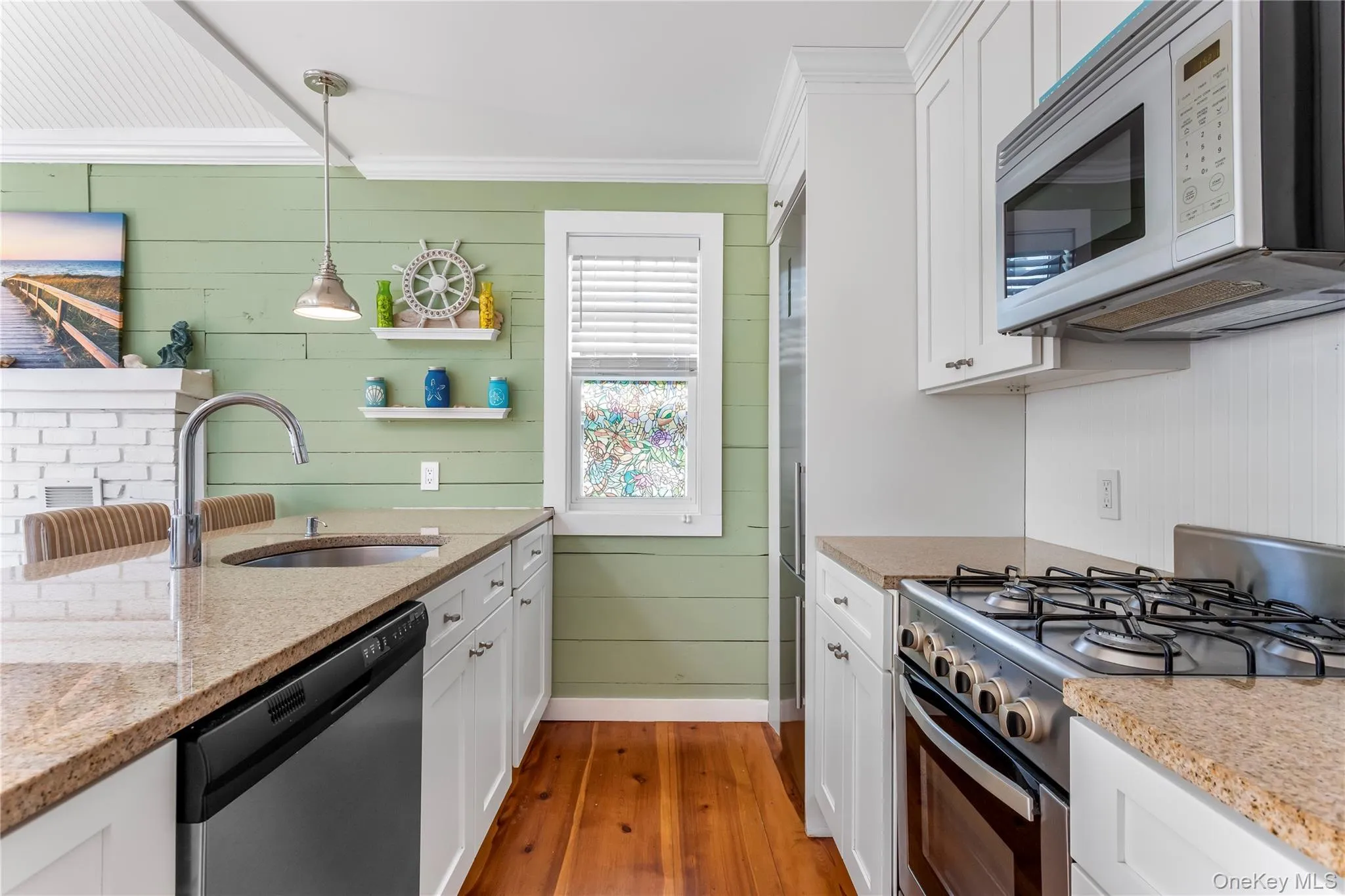 169 Main Walk, Brookhaven, NY, 2 Bedrooms Bedrooms, 4 Rooms Rooms,1 BathroomBathrooms,Residential,For Rent,Main,0,1025002 169 Main Walk, Brookhaven, NY, 2 Bedrooms Bedrooms, 4 Rooms Rooms,1 BathroomBathrooms,Residential,For Rent,Main,0,1025002