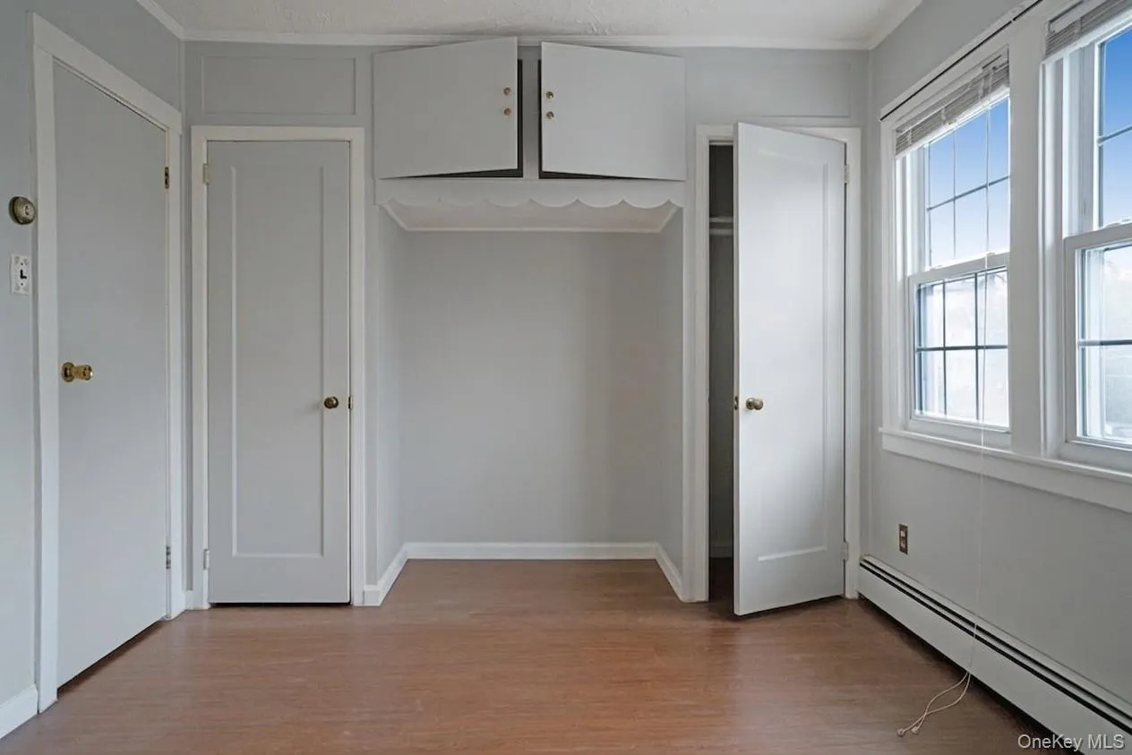 4317 249th Street, New York, NY, 3 Bedrooms Bedrooms, 6 Rooms Rooms,1 BathroomBathrooms,Residential Lease,For Rent,249th,0,1025006 4317 249th Street, New York, NY, 3 Bedrooms Bedrooms, 6 Rooms Rooms,1 BathroomBathrooms,Residential Lease,For Rent,249th,0,1025006