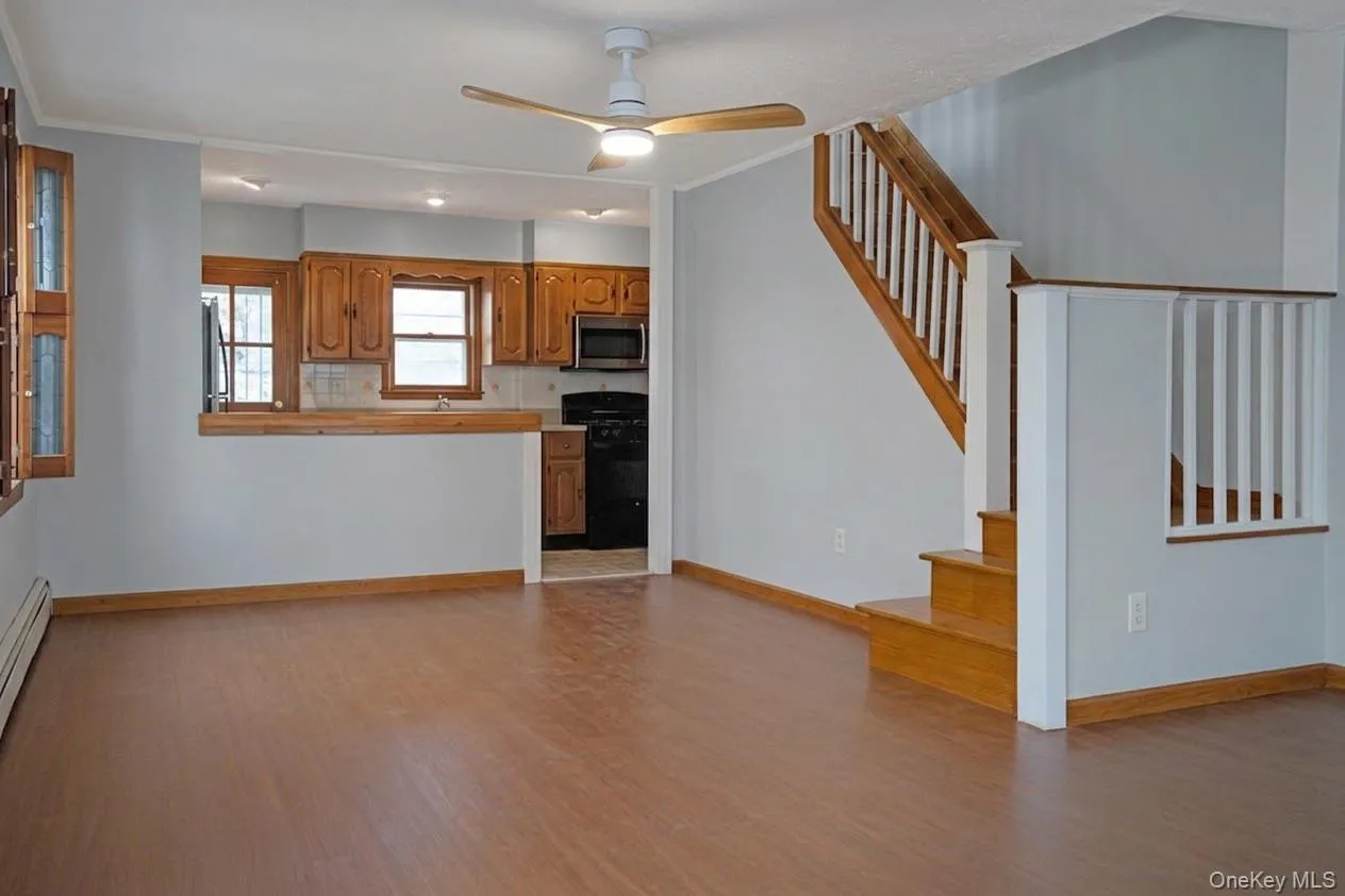 4317 249th Street, New York, NY, 3 Bedrooms Bedrooms, 6 Rooms Rooms,1 BathroomBathrooms,Residential Lease,For Rent,249th,0,1025006 4317 249th Street, New York, NY, 3 Bedrooms Bedrooms, 6 Rooms Rooms,1 BathroomBathrooms,Residential Lease,For Rent,249th,0,1025006