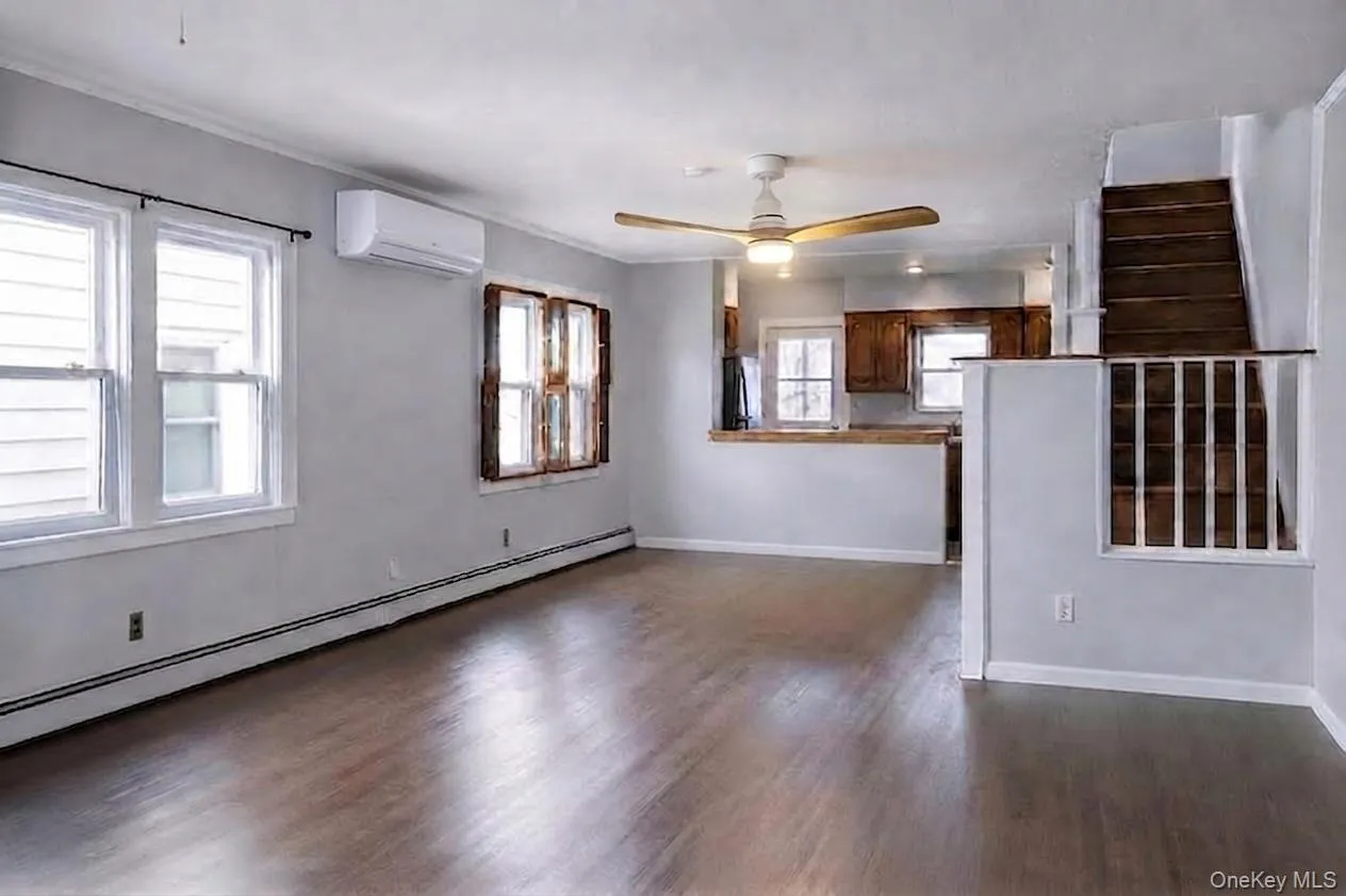 4317 249th Street, New York, NY, 3 Bedrooms Bedrooms, 6 Rooms Rooms,1 BathroomBathrooms,Residential Lease,For Rent,249th,0,1025006 4317 249th Street, New York, NY, 3 Bedrooms Bedrooms, 6 Rooms Rooms,1 BathroomBathrooms,Residential Lease,For Rent,249th,0,1025006