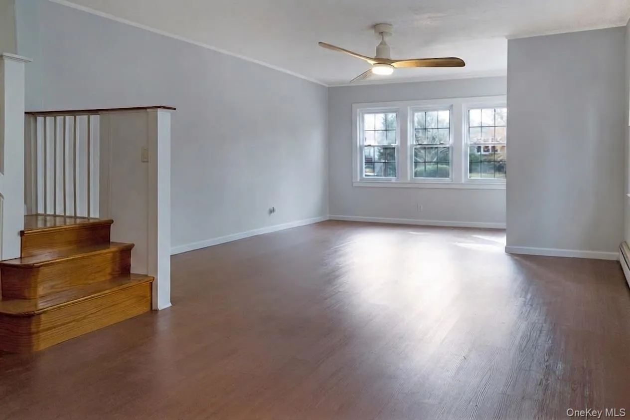 4317 249th Street, New York, NY, 3 Bedrooms Bedrooms, 6 Rooms Rooms,1 BathroomBathrooms,Residential Lease,For Rent,249th,0,1025006 4317 249th Street, New York, NY, 3 Bedrooms Bedrooms, 6 Rooms Rooms,1 BathroomBathrooms,Residential Lease,For Rent,249th,0,1025006