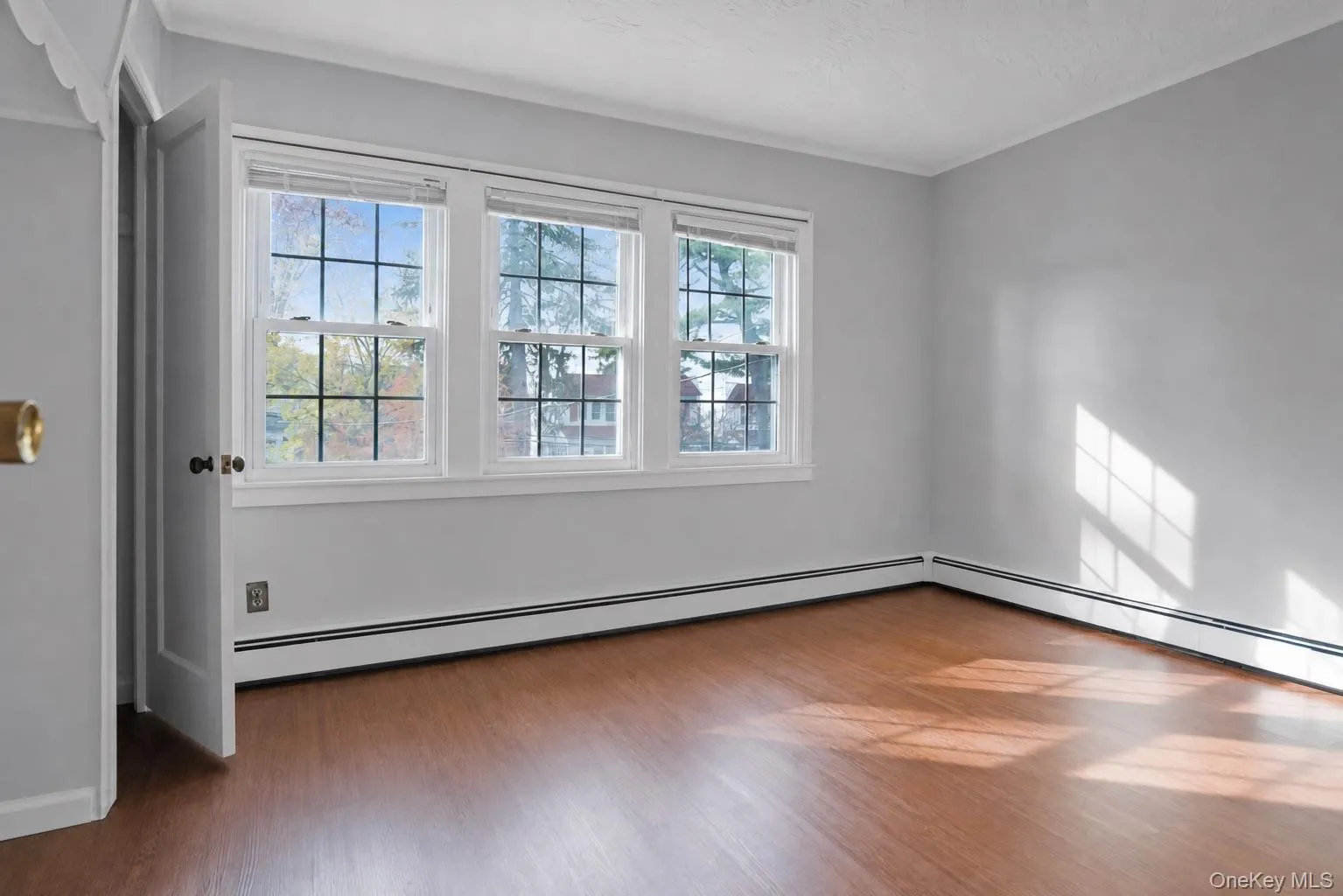 4317 249th Street, New York, NY, 3 Bedrooms Bedrooms, 6 Rooms Rooms,1 BathroomBathrooms,Residential Lease,For Rent,249th,0,1025006 4317 249th Street, New York, NY, 3 Bedrooms Bedrooms, 6 Rooms Rooms,1 BathroomBathrooms,Residential Lease,For Rent,249th,0,1025006