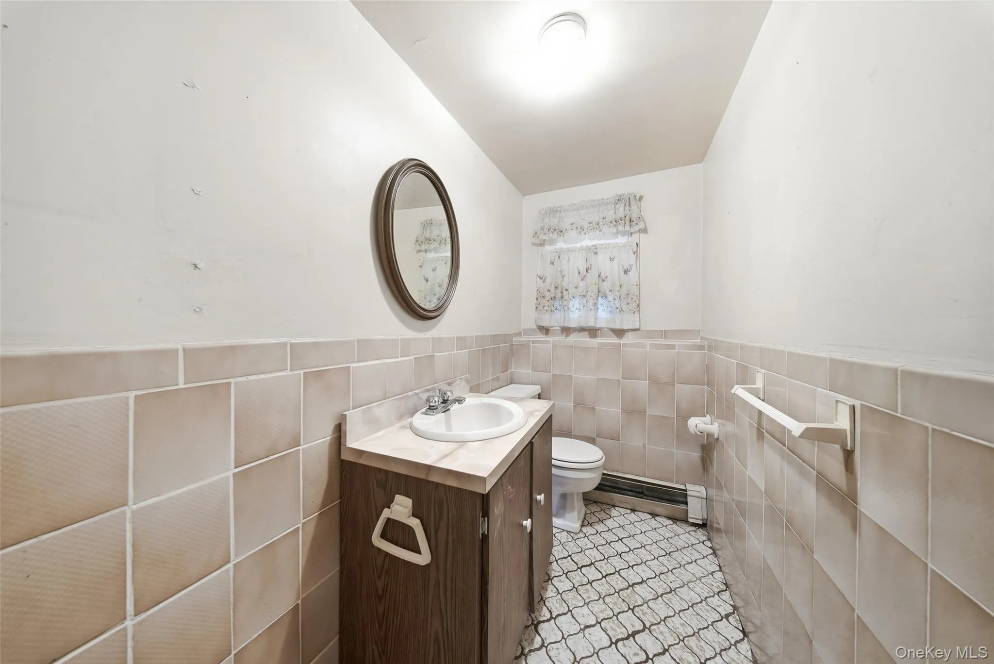 84 Railroad Avenue, Fallsburg, NY, 3 Bedrooms Bedrooms, 5 Rooms Rooms,1 BathroomBathrooms,Residential,For Rent,Railroad,0,1025011 84 Railroad Avenue, Fallsburg, NY, 3 Bedrooms Bedrooms, 5 Rooms Rooms,1 BathroomBathrooms,Residential,For Rent,Railroad,0,1025011