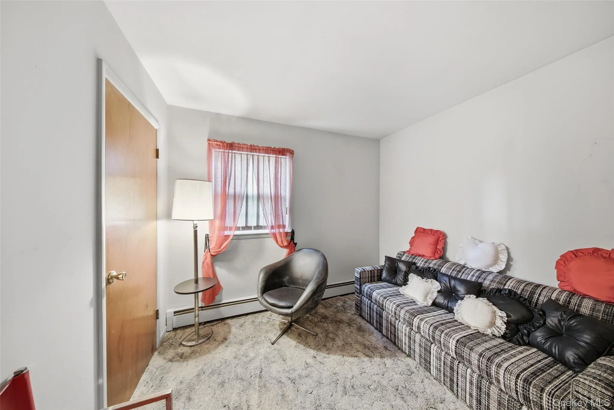 84 Railroad Avenue, Fallsburg, NY, 3 Bedrooms Bedrooms, 5 Rooms Rooms,1 BathroomBathrooms,Residential,For Rent,Railroad,0,1025011 84 Railroad Avenue, Fallsburg, NY, 3 Bedrooms Bedrooms, 5 Rooms Rooms,1 BathroomBathrooms,Residential,For Rent,Railroad,0,1025011