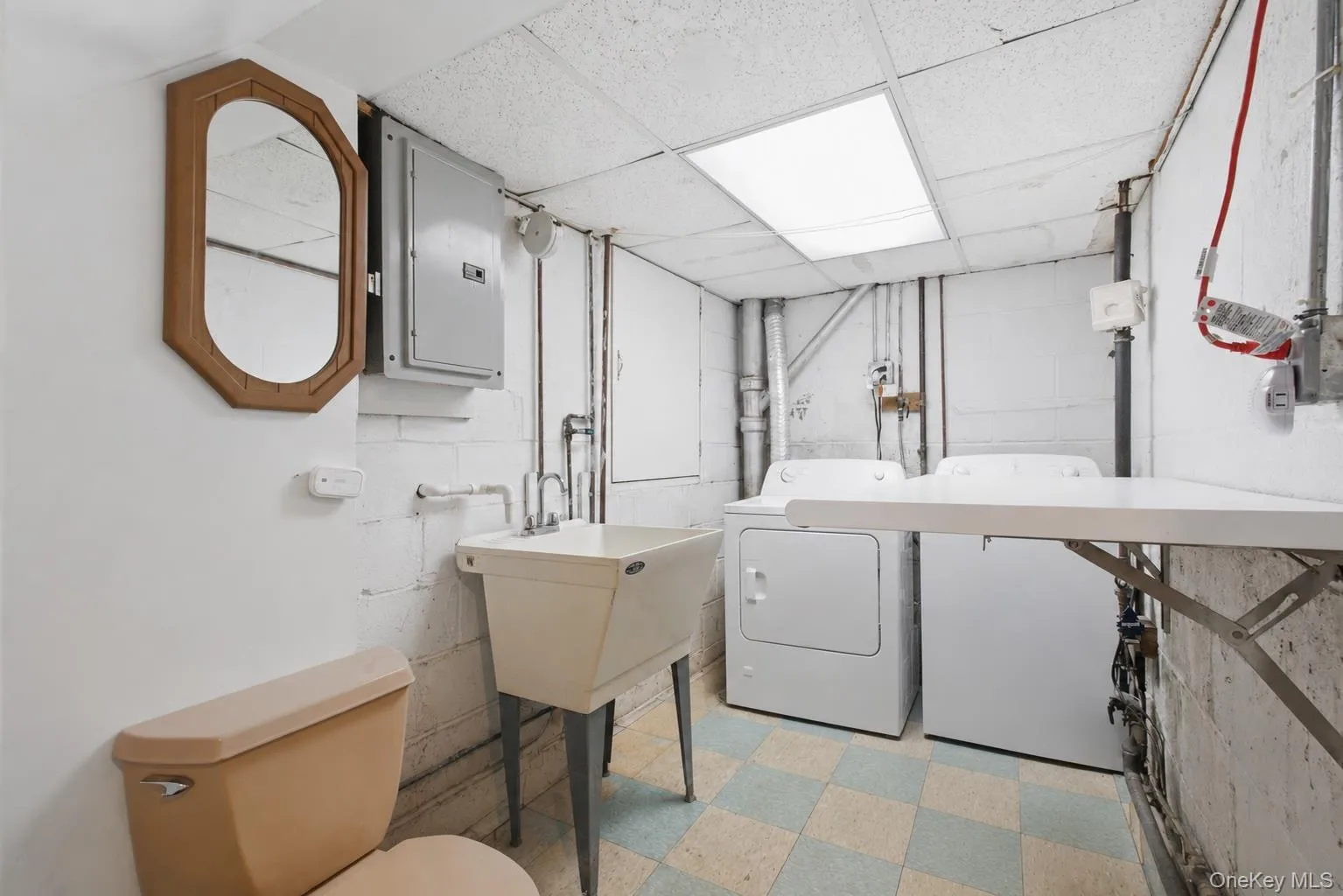 25 Chatham Terrace, Yonkers, NY, 4 Bedrooms Bedrooms, 6 Rooms Rooms,1 BathroomBathrooms,Residential,For Rent,Chatham,0,1025013 25 Chatham Terrace, Yonkers, NY, 4 Bedrooms Bedrooms, 6 Rooms Rooms,1 BathroomBathrooms,Residential,For Rent,Chatham,0,1025013