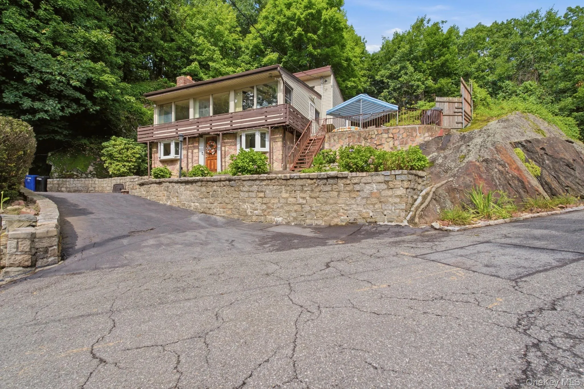 25 Chatham Terrace, Yonkers, NY, 4 Bedrooms Bedrooms, 6 Rooms Rooms,1 BathroomBathrooms,Residential,For Rent,Chatham,0,1025013 25 Chatham Terrace, Yonkers, NY, 4 Bedrooms Bedrooms, 6 Rooms Rooms,1 BathroomBathrooms,Residential,For Rent,Chatham,0,1025013