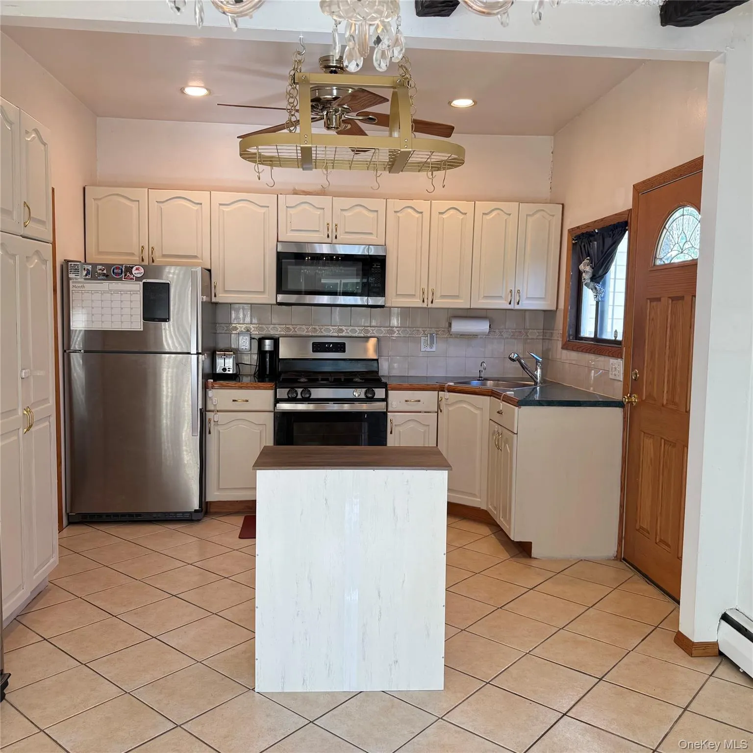 25 Chatham Terrace, Yonkers, NY, 4 Bedrooms Bedrooms, 6 Rooms Rooms,1 BathroomBathrooms,Residential,For Rent,Chatham,0,1025013 25 Chatham Terrace, Yonkers, NY, 4 Bedrooms Bedrooms, 6 Rooms Rooms,1 BathroomBathrooms,Residential,For Rent,Chatham,0,1025013