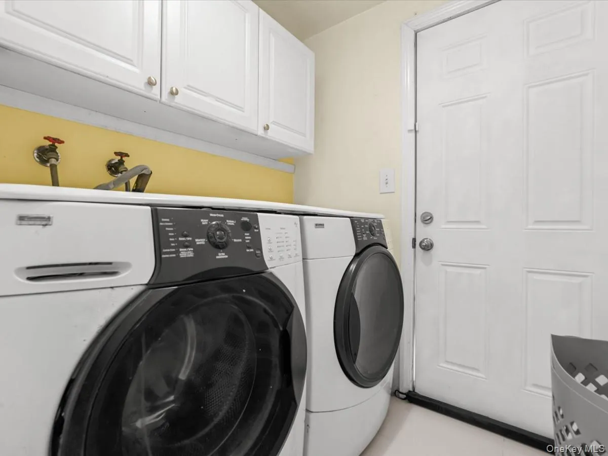 234 Townline Road, Smithtown, NY, 4 Bedrooms Bedrooms, 7 Rooms Rooms,2 BathroomsBathrooms,Residential,For Rent,Townline,0,1025016 234 Townline Road, Smithtown, NY, 4 Bedrooms Bedrooms, 7 Rooms Rooms,2 BathroomsBathrooms,Residential,For Rent,Townline,0,1025016