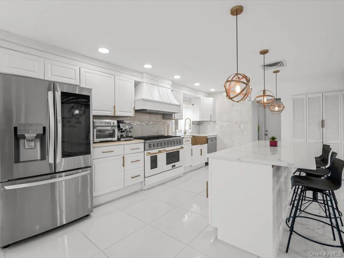 234 Townline Road, Smithtown, NY, 4 Bedrooms Bedrooms, 7 Rooms Rooms,2 BathroomsBathrooms,Residential,For Rent,Townline,0,1025016 234 Townline Road, Smithtown, NY, 4 Bedrooms Bedrooms, 7 Rooms Rooms,2 BathroomsBathrooms,Residential,For Rent,Townline,0,1025016