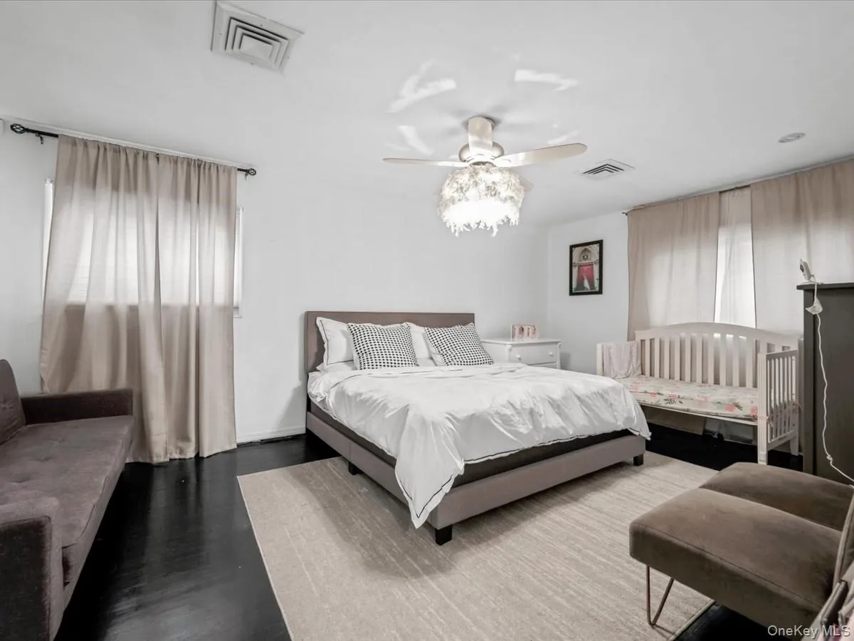 234 Townline Road, Smithtown, NY, 4 Bedrooms Bedrooms, 7 Rooms Rooms,2 BathroomsBathrooms,Residential,For Rent,Townline,0,1025016 234 Townline Road, Smithtown, NY, 4 Bedrooms Bedrooms, 7 Rooms Rooms,2 BathroomsBathrooms,Residential,For Rent,Townline,0,1025016