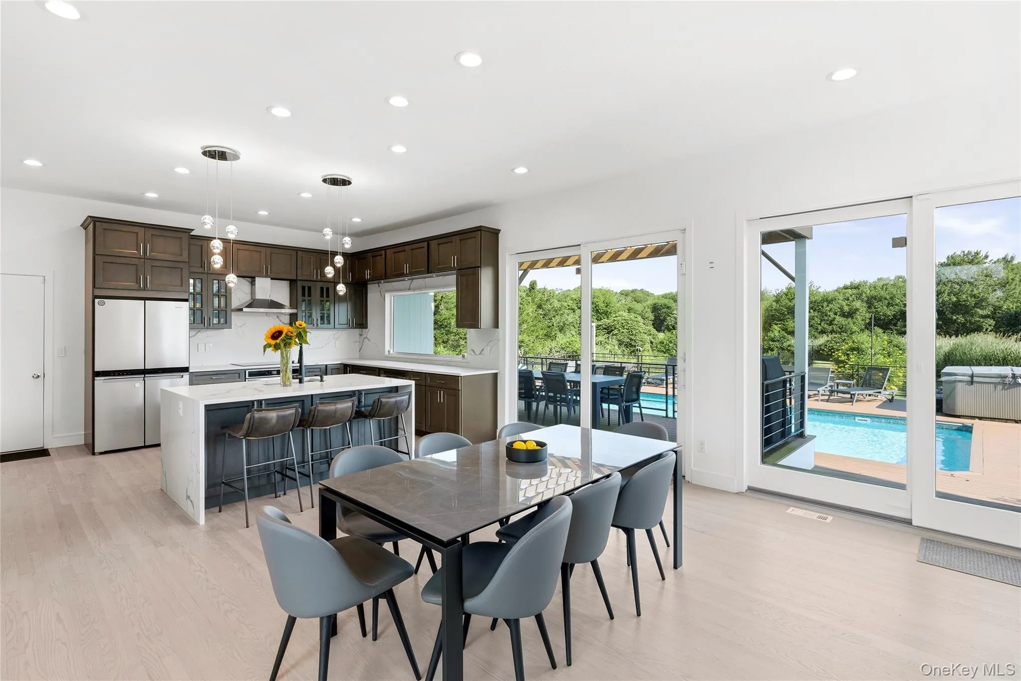 12 Bay Meadow Lane, Southampton, NY, 4 Bedrooms Bedrooms, 8 Rooms Rooms,3 BathroomsBathrooms,Residential,For Rent,Bay Meadow,0,1025018 12 Bay Meadow Lane, Southampton, NY, 4 Bedrooms Bedrooms, 8 Rooms Rooms,3 BathroomsBathrooms,Residential,For Rent,Bay Meadow,0,1025018