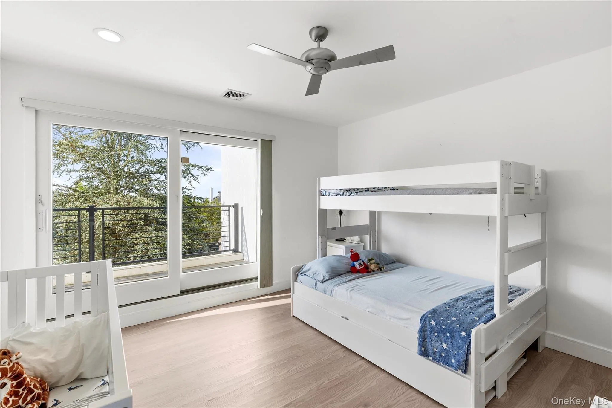 12 Bay Meadow Lane, Southampton, NY, 4 Bedrooms Bedrooms, 8 Rooms Rooms,3 BathroomsBathrooms,Residential,For Rent,Bay Meadow,0,1025018 12 Bay Meadow Lane, Southampton, NY, 4 Bedrooms Bedrooms, 8 Rooms Rooms,3 BathroomsBathrooms,Residential,For Rent,Bay Meadow,0,1025018
