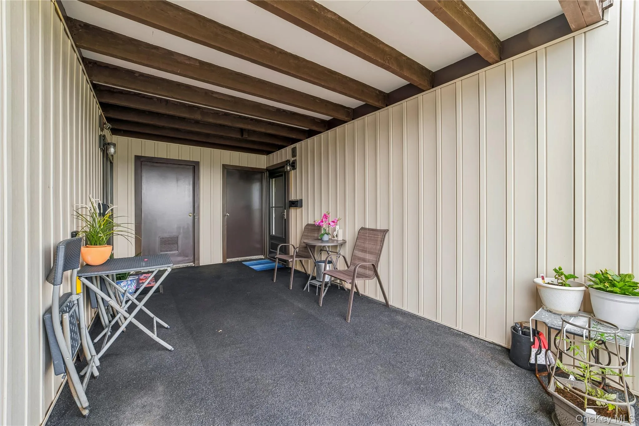 Walk in thru your courtyard like front door space. Walk in thru your courtyard like front door space.