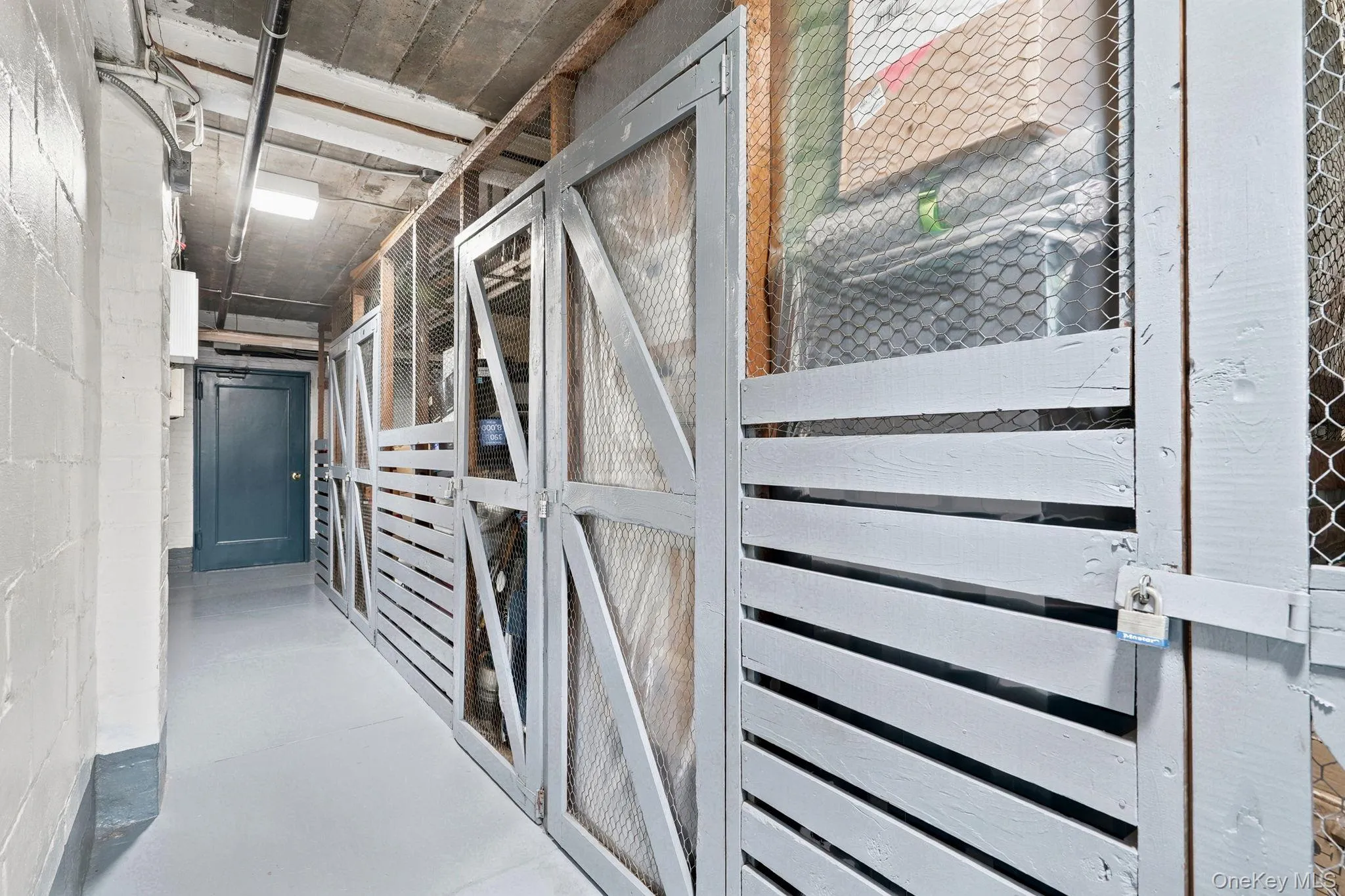 Large Storage Unit on the same floor as the unit. Large Storage Unit on the same floor as the unit.