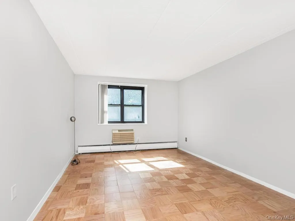 1085 Warburton Avenue, Yonkers, NY, 2 Bedrooms Bedrooms, 4 Rooms Rooms,1 BathroomBathrooms,Residential Lease,For Rent,Warburton,0,1025028 1085 Warburton Avenue, Yonkers, NY, 2 Bedrooms Bedrooms, 4 Rooms Rooms,1 BathroomBathrooms,Residential Lease,For Rent,Warburton,0,1025028