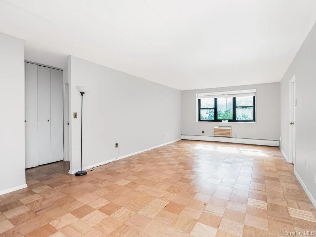1085 Warburton Avenue, Yonkers, NY, 2 Bedrooms Bedrooms, 4 Rooms Rooms,1 BathroomBathrooms,Residential Lease,For Rent,Warburton,0,1025028 1085 Warburton Avenue, Yonkers, NY, 2 Bedrooms Bedrooms, 4 Rooms Rooms,1 BathroomBathrooms,Residential Lease,For Rent,Warburton,0,1025028