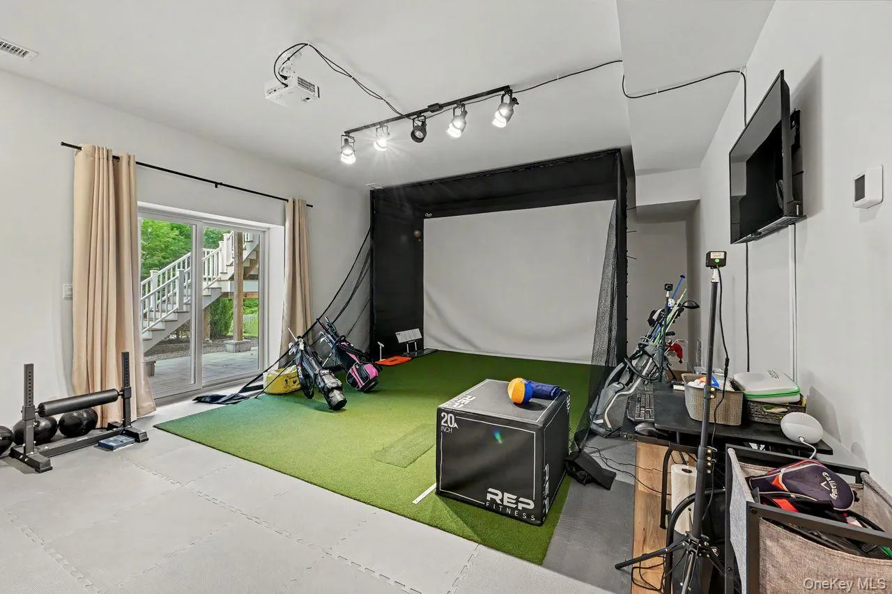 17 Stableview Lane, Southeast, NY, 4 Bedrooms Bedrooms, 9 Rooms Rooms,2 BathroomsBathrooms,Residential,For Rent,Stableview,0,1025029 17 Stableview Lane, Southeast, NY, 4 Bedrooms Bedrooms, 9 Rooms Rooms,2 BathroomsBathrooms,Residential,For Rent,Stableview,0,1025029