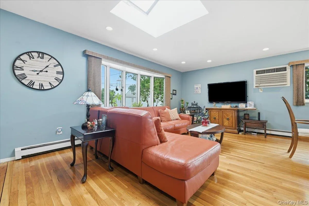 167 Lyon Street, Hempstead, NY, 4 Bedrooms Bedrooms, 10 Rooms Rooms,3 BathroomsBathrooms,Residential,For Rent,Lyon,0,1025030 167 Lyon Street, Hempstead, NY, 4 Bedrooms Bedrooms, 10 Rooms Rooms,3 BathroomsBathrooms,Residential,For Rent,Lyon,0,1025030